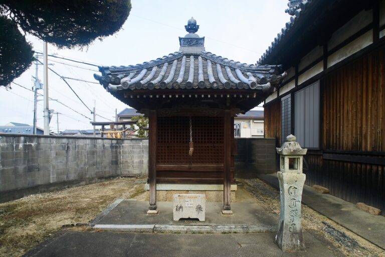 華林寺　地蔵堂