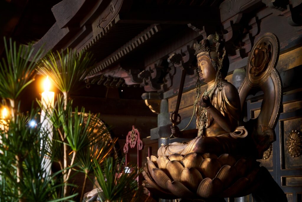 家原寺　本堂文殊菩薩
